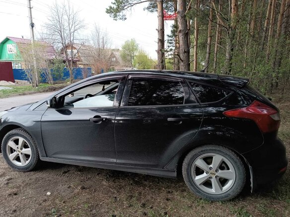 2012 Ford Focus III, чёрный, 620000 рублей - вид 2