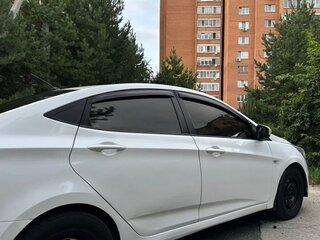 2016 Hyundai Solaris I Рестайлинг, белый, 625000 рублей, вид 5
