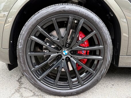 2025 BMW X6 40d III (G06) Рестайлинг, зелёный, 12900500 рублей, вид 4