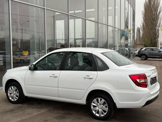 2026 Lada (ВАЗ) Granta I Рестайлинг, белый, 1096000 рублей, вид 5