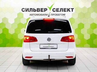 2011 Volkswagen Touran Cross I Рестайлинг 2, белый, 760000 рублей, вид 4