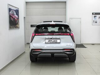 2026 Geely Atlas II, белый, 3909990 рублей, вид 4