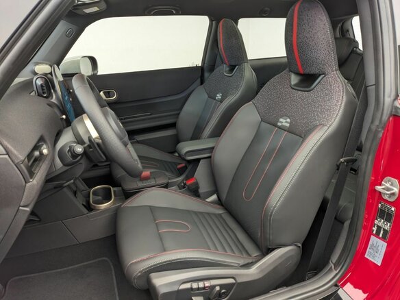 2026 Mini Hatch JCW IV (F65/F66/J01), красный - вид 16