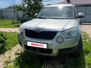 2013 Skoda Yeti I, серебристый, 850000 рублей, вид 4