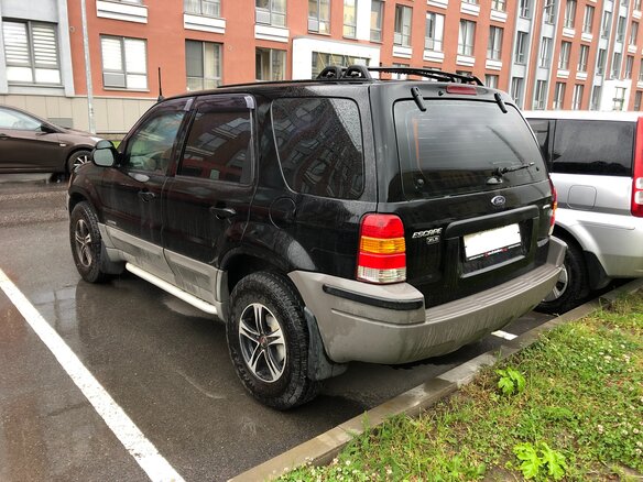 2001 Ford Escape I, чёрный, 360000 рублей - вид 3