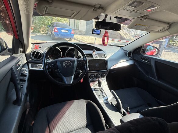 2010 Mazda 3 II (BL), красный, 930000 рублей - вид 5