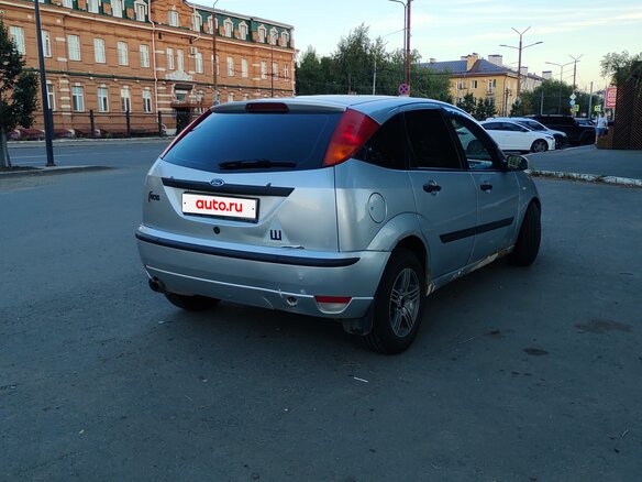 2004 Ford Focus I Рестайлинг, серебристый, 139000 рублей - вид 5