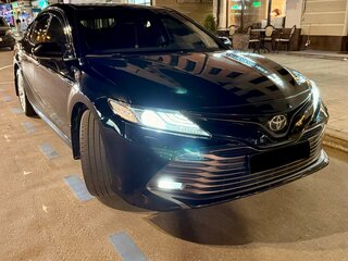 2021 Toyota Camry VIII (XV70), чёрный, 3000000 рублей, вид 4
