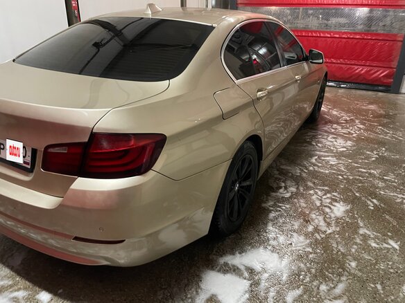2011 BMW 5 серии 523i VI (F10/F11/F07), бежевый, 1200000 рублей - вид 6