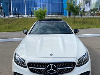 2017 Mercedes-Benz E-Класс 300 V (W213, S213, C238), белый, 3500000 рублей, вид 3