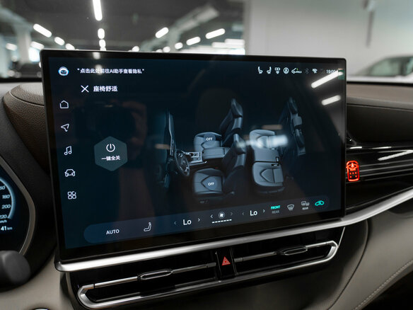 2026 Toyota Highlander IV (XU70), чёрный - вид 19
