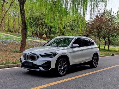 2023 BMW X1 Long 20Li sDrive II (F48) Рестайлинг, белый, 2380000 рублей, вид 1