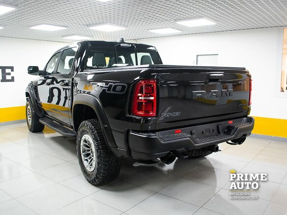 2025 Ram 1500 RHO V Рестайлинг, чёрный - вид 4