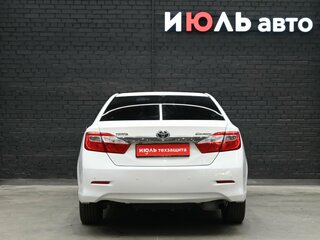 2014 Toyota Camry VII (XV50), белый, 1400000 рублей, вид 5
