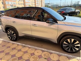 2025 Geely Boyue L II, серебристый, 1940000 рублей, вид 3