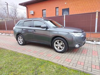 2014 Mitsubishi Outlander III Рестайлинг, серый, 1200000 рублей, вид 5