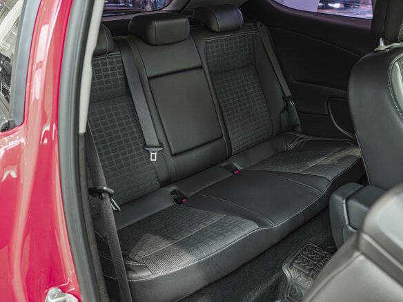 2013 Opel Astra GTC J Рестайлинг, красный - вид 6