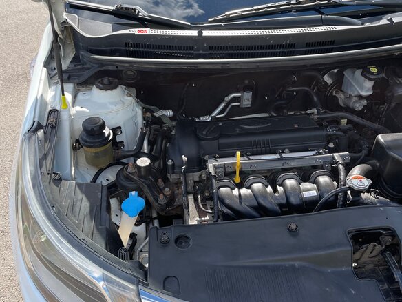 2014 Kia Rio 6-speed III, белый - вид 12