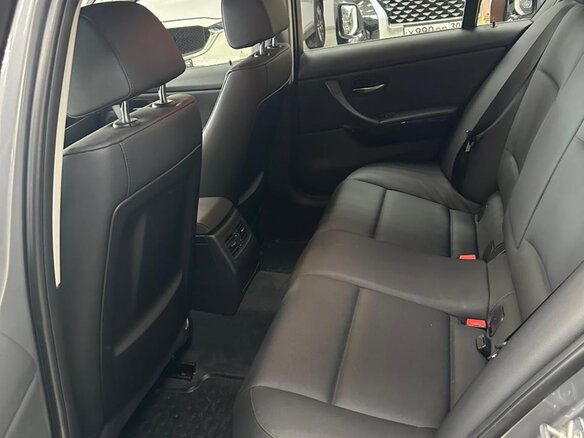 2010 BMW 3 серии 325i V (E90/E91/E92/E93) Рестайлинг, серый - вид 15