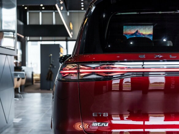 2026 Esteo Exlantix ET8, красный, 7690000 рублей - вид 12