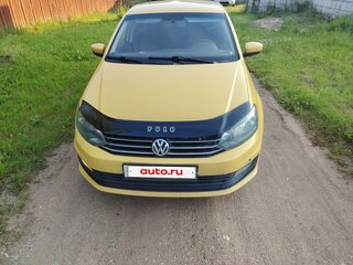 2017 Volkswagen Polo V Рестайлинг, жёлтый, 790000 рублей, вид 1