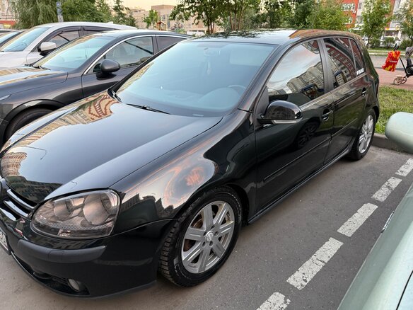 2006 Volkswagen Golf V, чёрный - вид 2