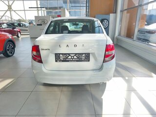 2026 Lada (ВАЗ) Granta I Рестайлинг, белый, 850000 рублей, вид 5