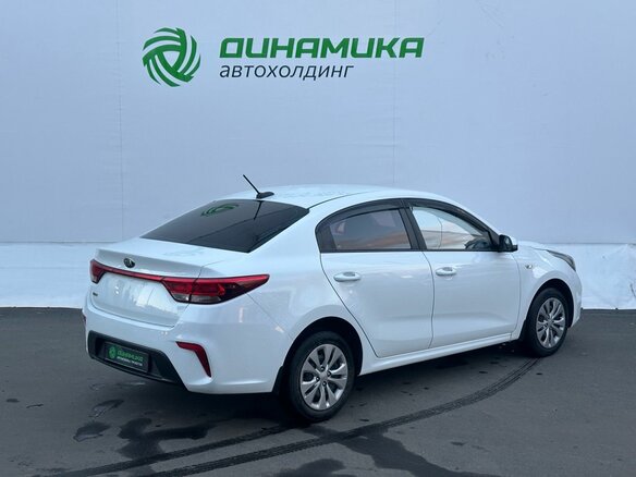 2018 Kia Rio IV, белый, 1390000 рублей - вид 4