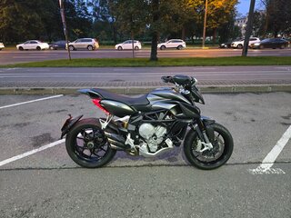 2015 MV Agusta Rivale 800, серый, 850000 рублей, вид 3