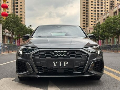 2023 Audi A3 Sportback 35 TFSI IV (8Y), серый, 2350000 рублей, вид 2