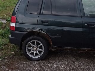 1999 Mazda Demio I (DW), зелёный, 100000 рублей, вид 5