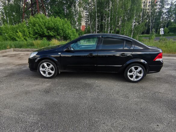 2008 Opel Astra H Рестайлинг, чёрный - вид 2