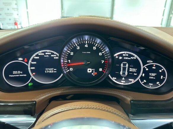2017 Porsche Panamera 4S II, чёрный, 5850000 рублей - вид 23