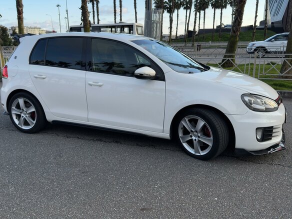 2010 Volkswagen Golf GTI VI, белый - вид 7