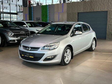 Opel Astra J Рестайлинг