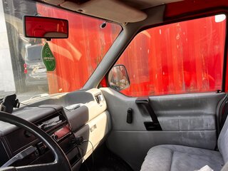 1992 Volkswagen Transporter T4, пурпурный, 580000 рублей, вид 3