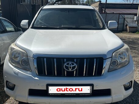 2013 Toyota Land Cruiser Prado 150 Series, белый, 2368910 рублей, вид 1