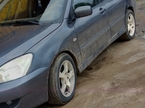 2005 Mitsubishi Lancer IX, серый, 235000 рублей - вид 9