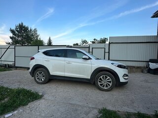 2017 Hyundai Tucson III, белый, 1750000 рублей, вид 3