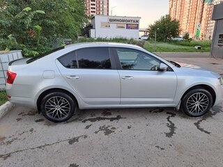 2014 Skoda Octavia III (A7), серебристый, 950000 рублей, вид 3