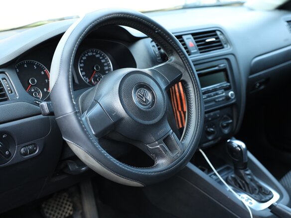 2013 Volkswagen Jetta VI, чёрный - вид 7