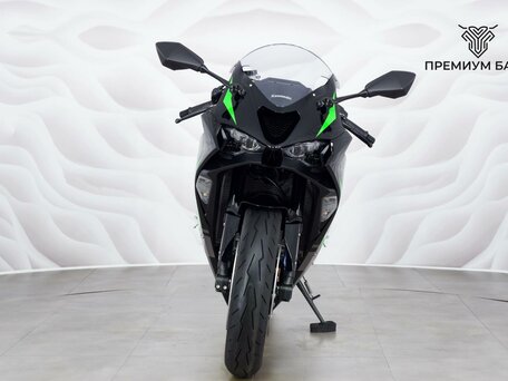 2026 Kawasaki ZX-6R Ninja, чёрный, 1499000 рублей, вид 4