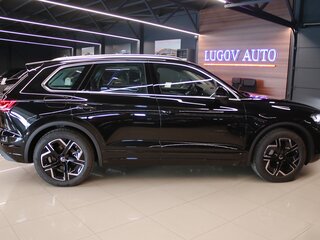 2026 Volkswagen Touareg III Рестайлинг, чёрный, 11790000 рублей, вид 3
