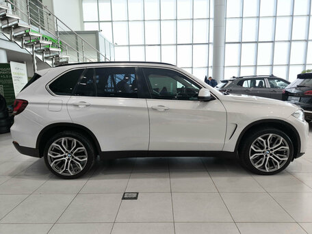 2015 BMW X5 25d III (F15), белый, 2450000 рублей, вид 4