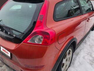 2010 Volvo C30 I Рестайлинг, оранжевый, 800000 рублей, вид 4