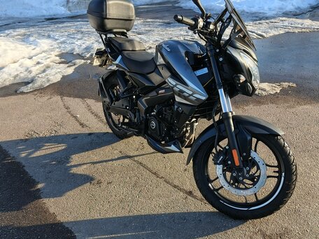 2022 Bajaj Pulsar NS 200, серый, 230000 рублей, вид 4