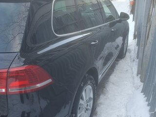 2014 Volkswagen Touareg II, чёрный, 2600000 рублей, вид 4