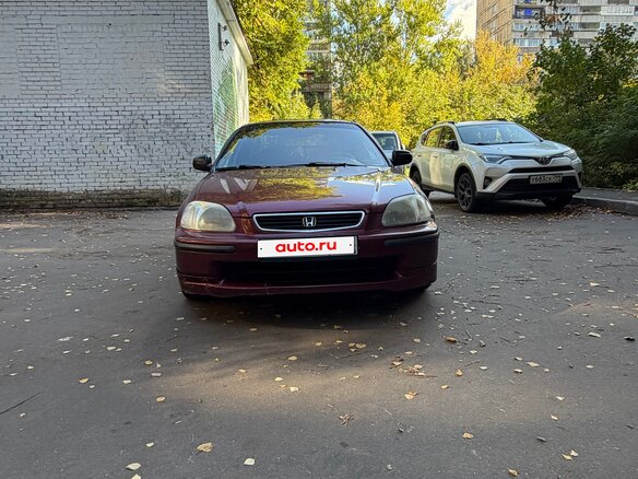 1996 Honda Civic VI, красный - вид 1