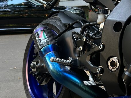 2017 Yamaha YZF-R1, синий, 1600000 рублей, вид 2