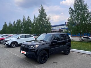2024 Lada (ВАЗ) Niva Travel I, чёрный, 1350000 рублей, вид 3